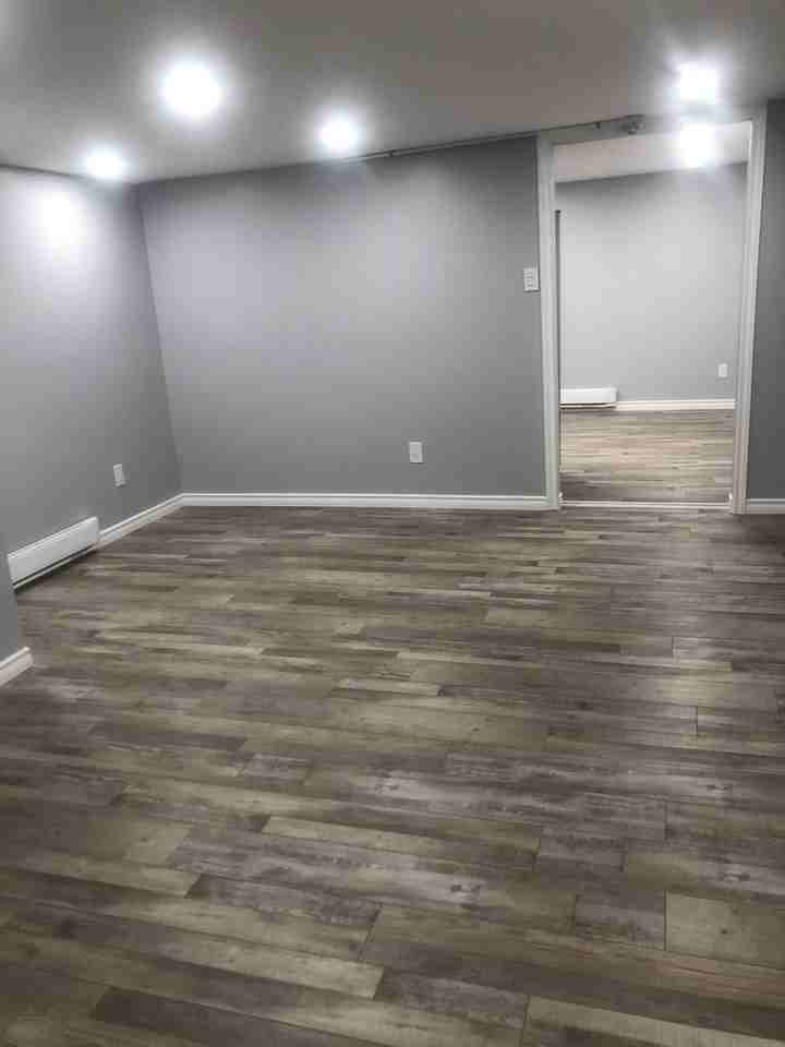 61 Main St S - Photo 3 of 11