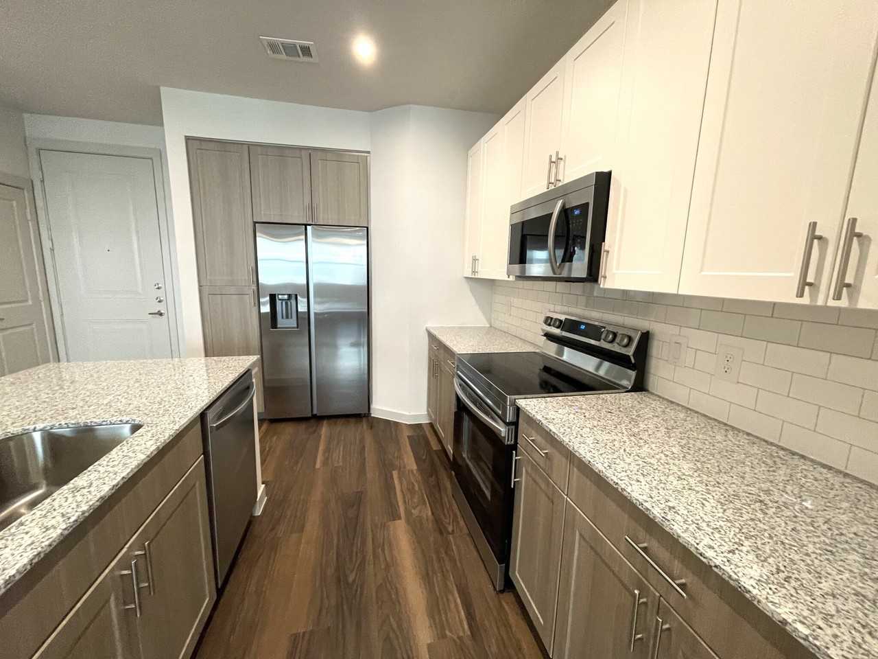 2911 Central Expy #4191