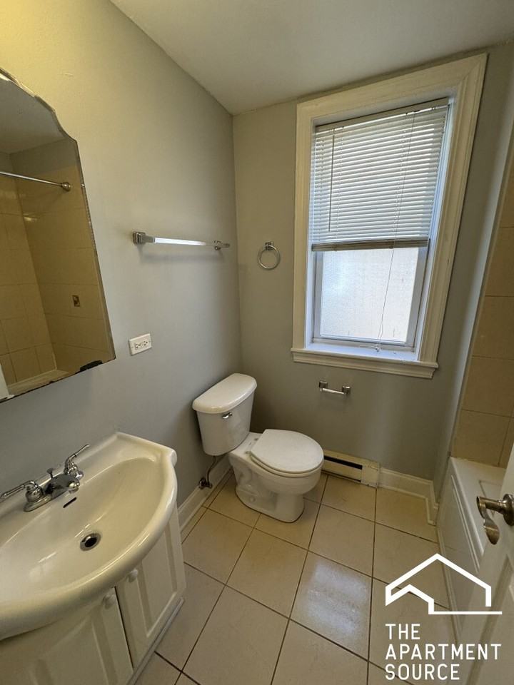 2900 N Kolmar Ave #2 - Photo 3 of 6