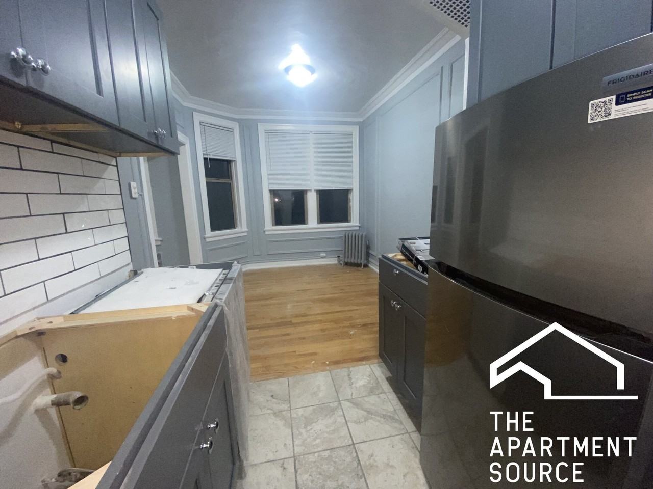 1365 W Estes Ave #2P - Photo 4 of 10