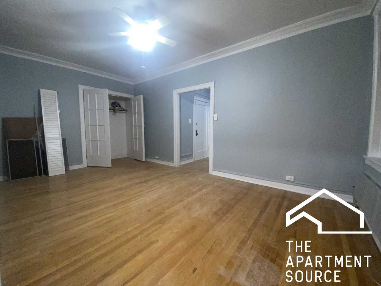 1365 W Estes Ave #2P - Photo 7 of 10