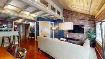 featured image of 15 Union St #3