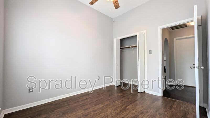 1124 Westbury - Photo 4 of 9