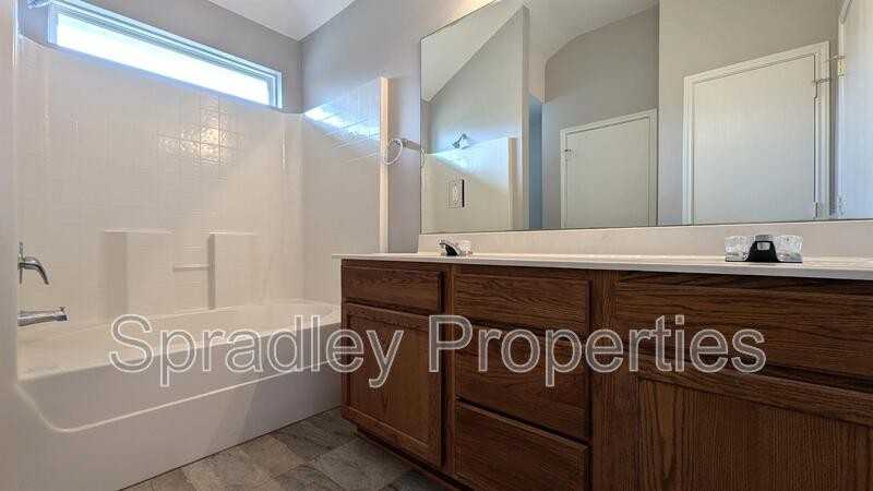 1124 Westbury - Photo 7 of 9