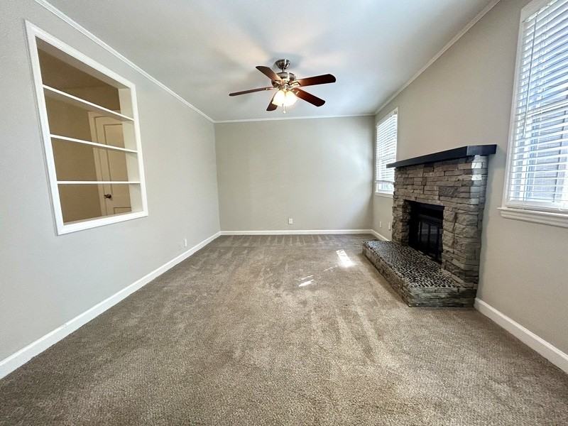 516 Lorna St - Photo 5 of 28