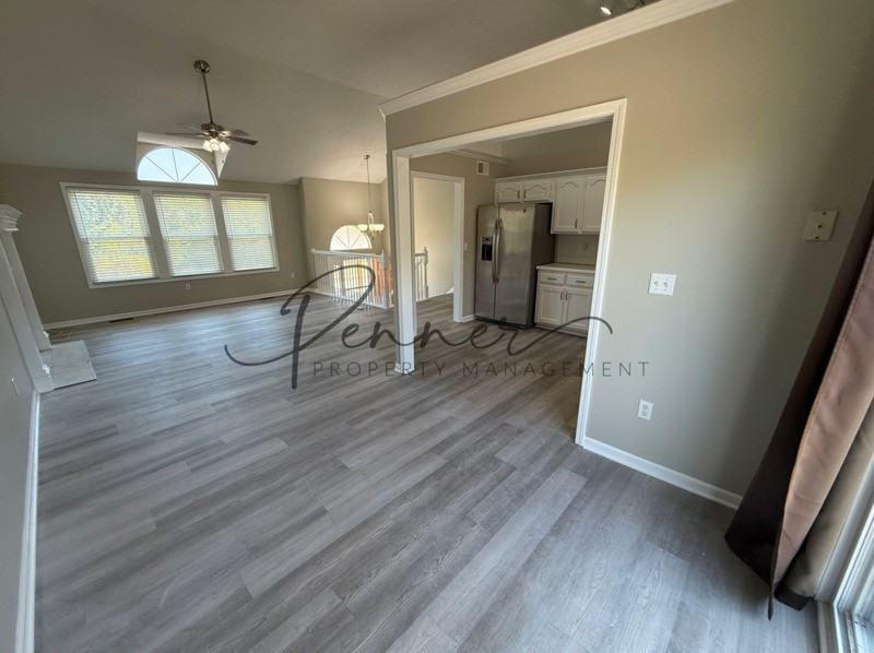 308 Ne Topaz Dr - Photo 4 of 15