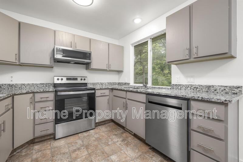 762 Nw - Photo 4 of 14