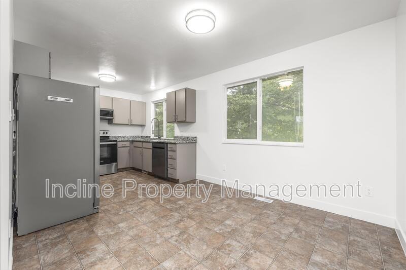 762 Nw - Photo 5 of 14