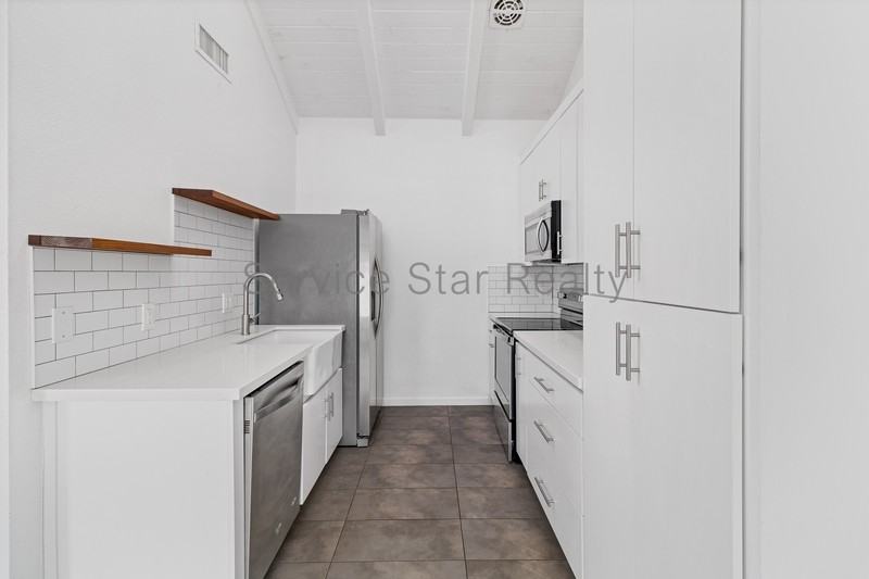 2810 E Glenrosa Ave #21 - Photo 7 of 22