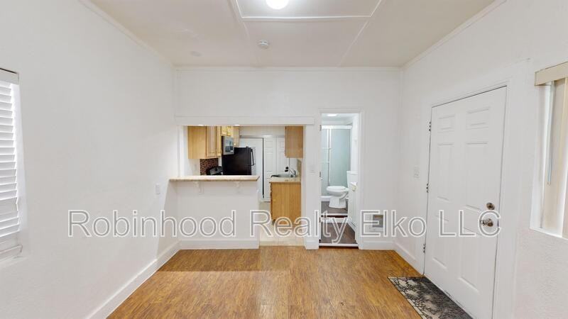 843 Lincoln Ave - Photo 3 of 15