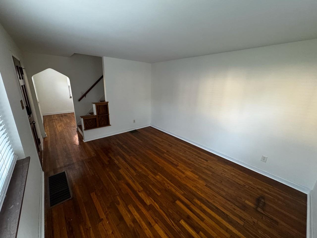 4519 Sycamore Rd - Photo 2 of 20