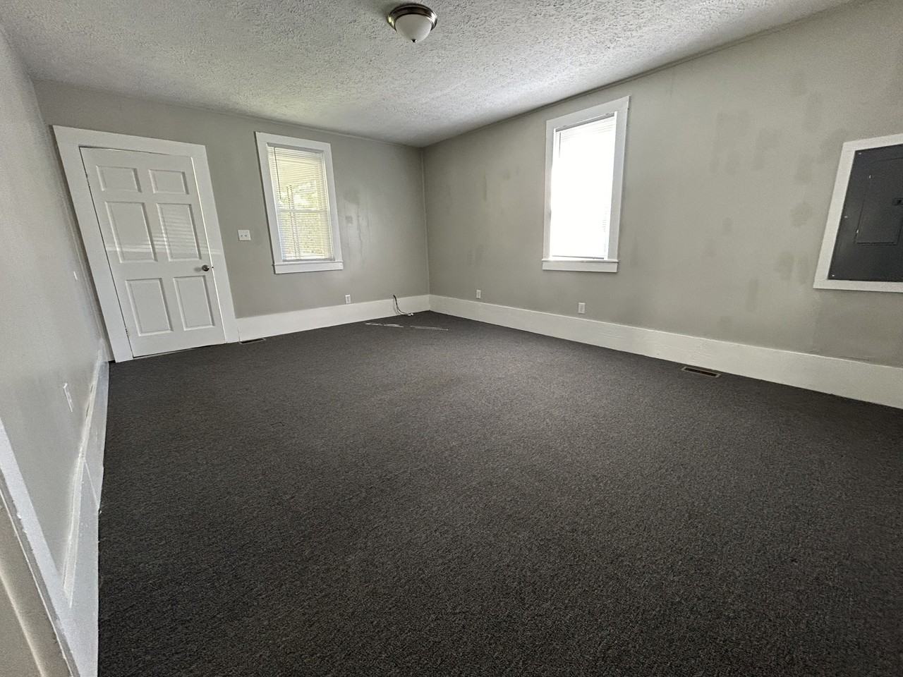 1266 Georgia Ave - Photo 2 of 9