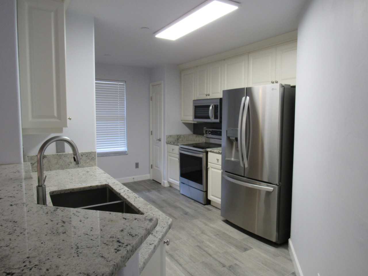 424 Luna Bella Ln #223 - Photo 5 of 22