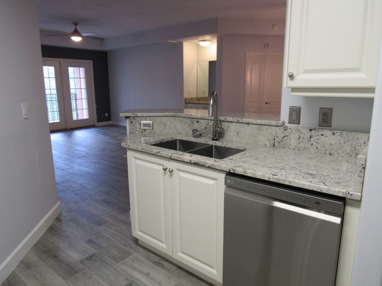 424 Luna Bella Ln #223 - Photo 6 of 22
