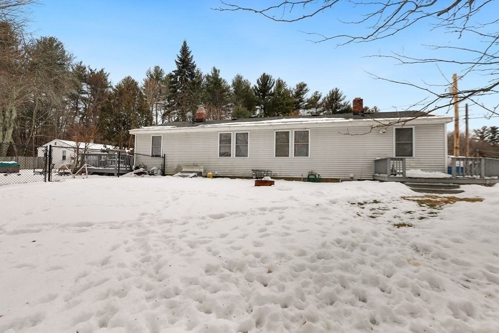 133-135 Willard Ct - Photo 3 of 28