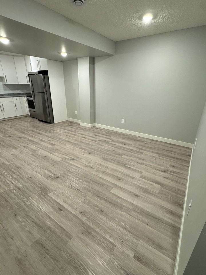 6417 Bsmt177 Ave Nw - Photo 4 of 15