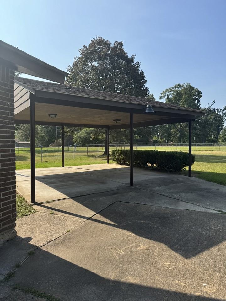 130 N Eberle St - Photo 3 of 13