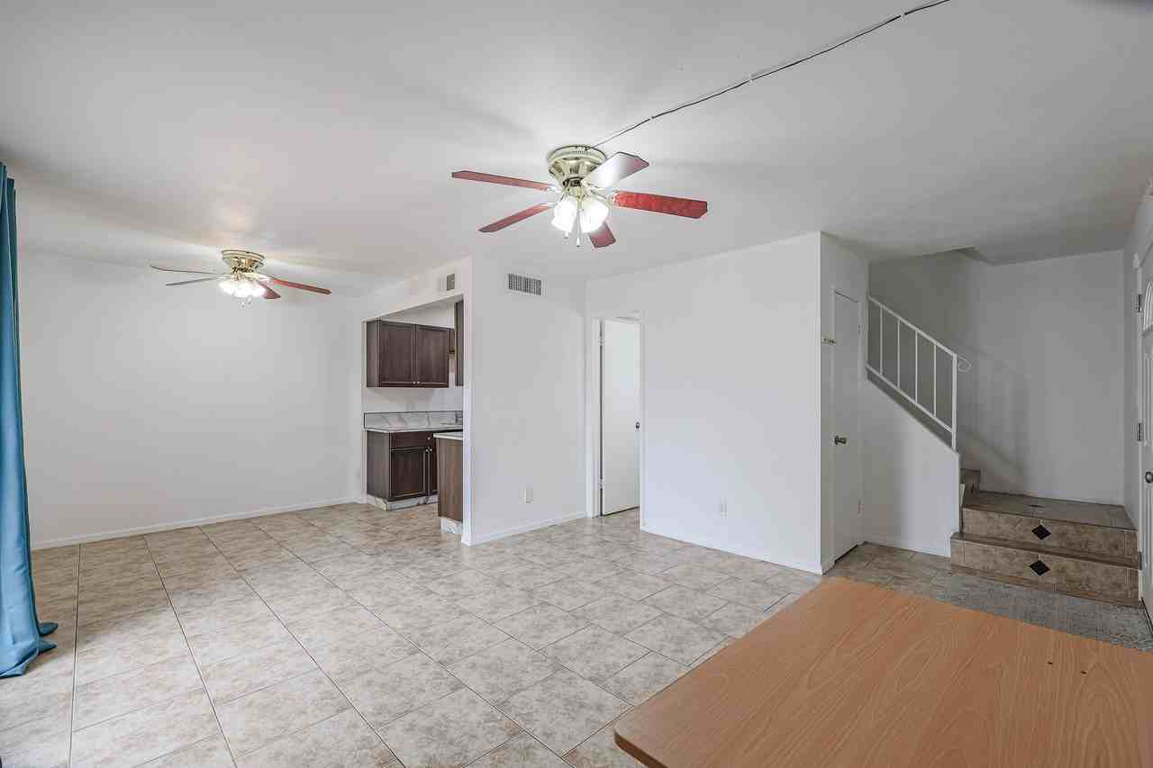 6058 W Golden Ln - Photo 7 of 19