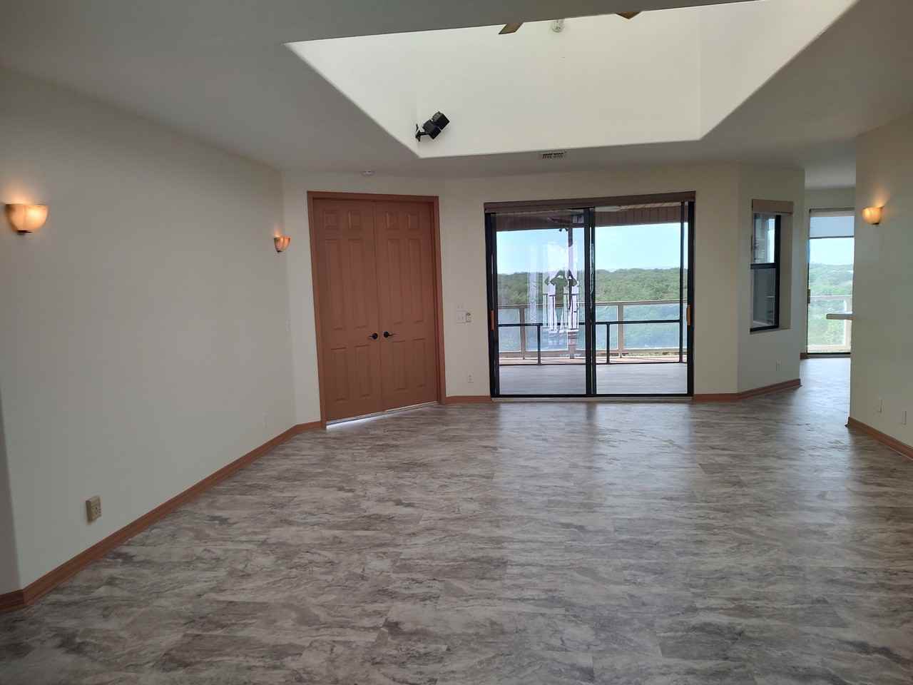 6900 Southwind Dr - Photo 2 of 26