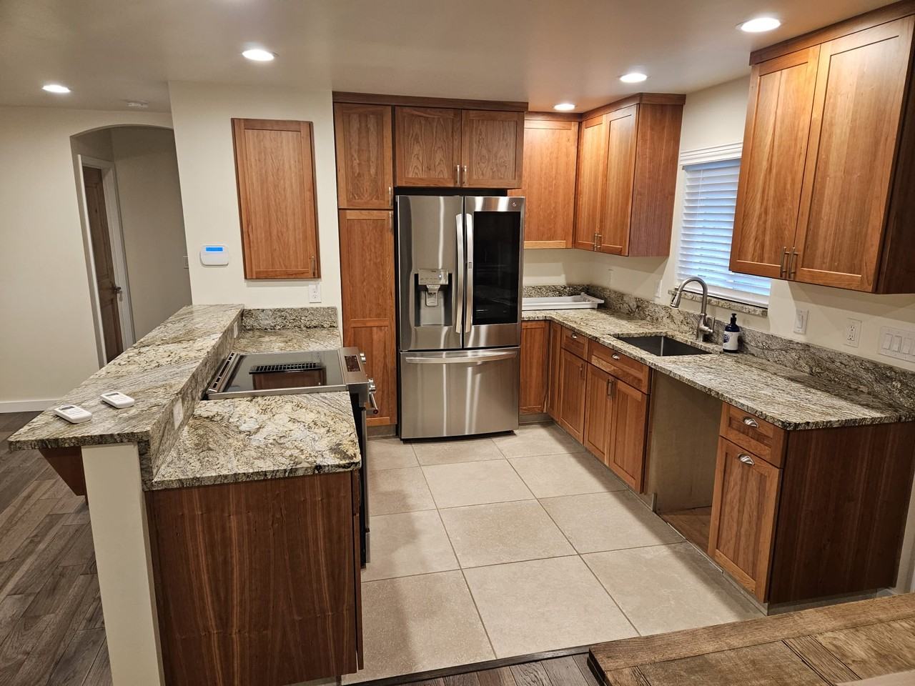 3270 Lakeview Dr - Photo 3 of 15