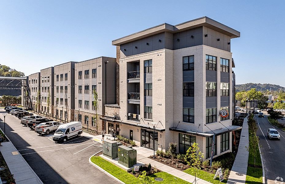 The Davy - Photo 3 of 29