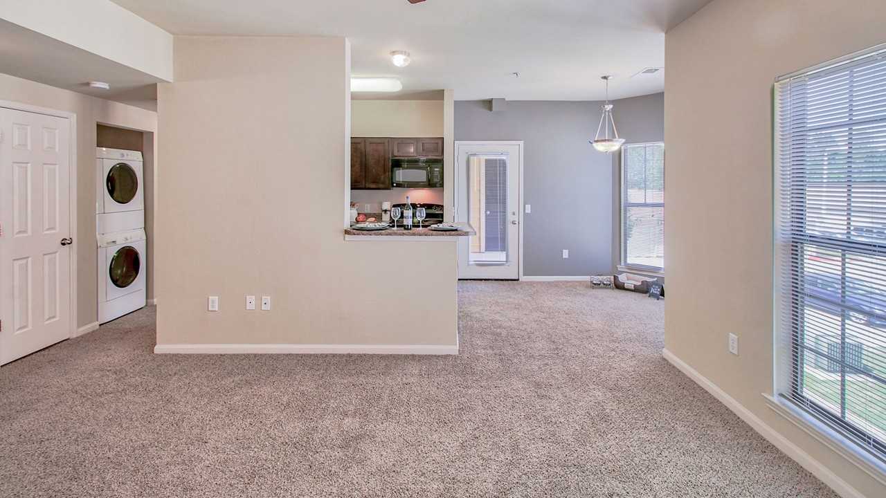 Vista Ridge Apartments - Photo 4 of 30