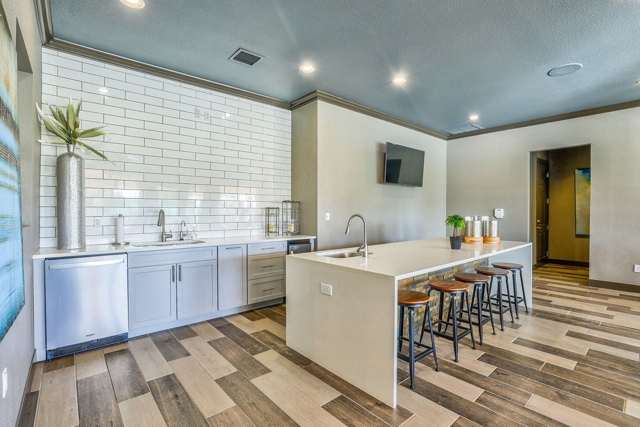 Las Ventanas - Photo 7 of 29