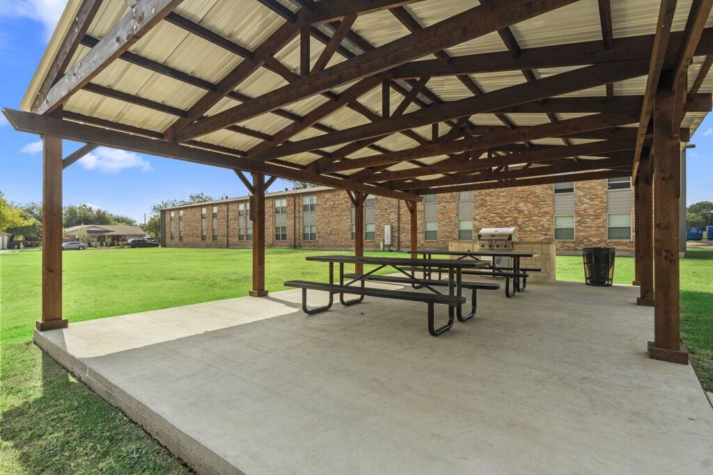 Cleburne Plaza - Photo 7 of 16