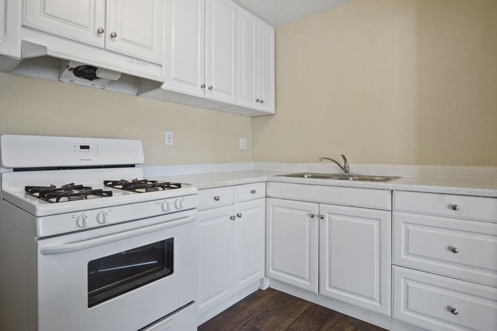 Tribeca Apartments - Photo 6 of 39