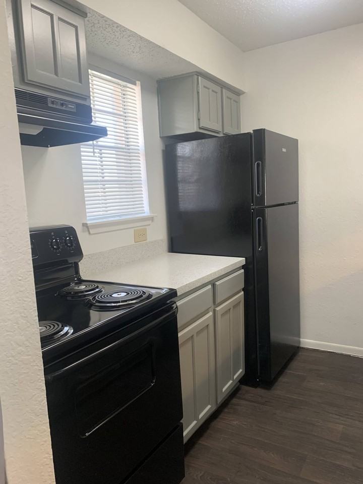 Plantation West - Photo 3 of 21