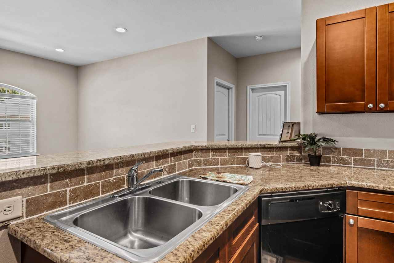 Stonegate - Photo 5 of 31