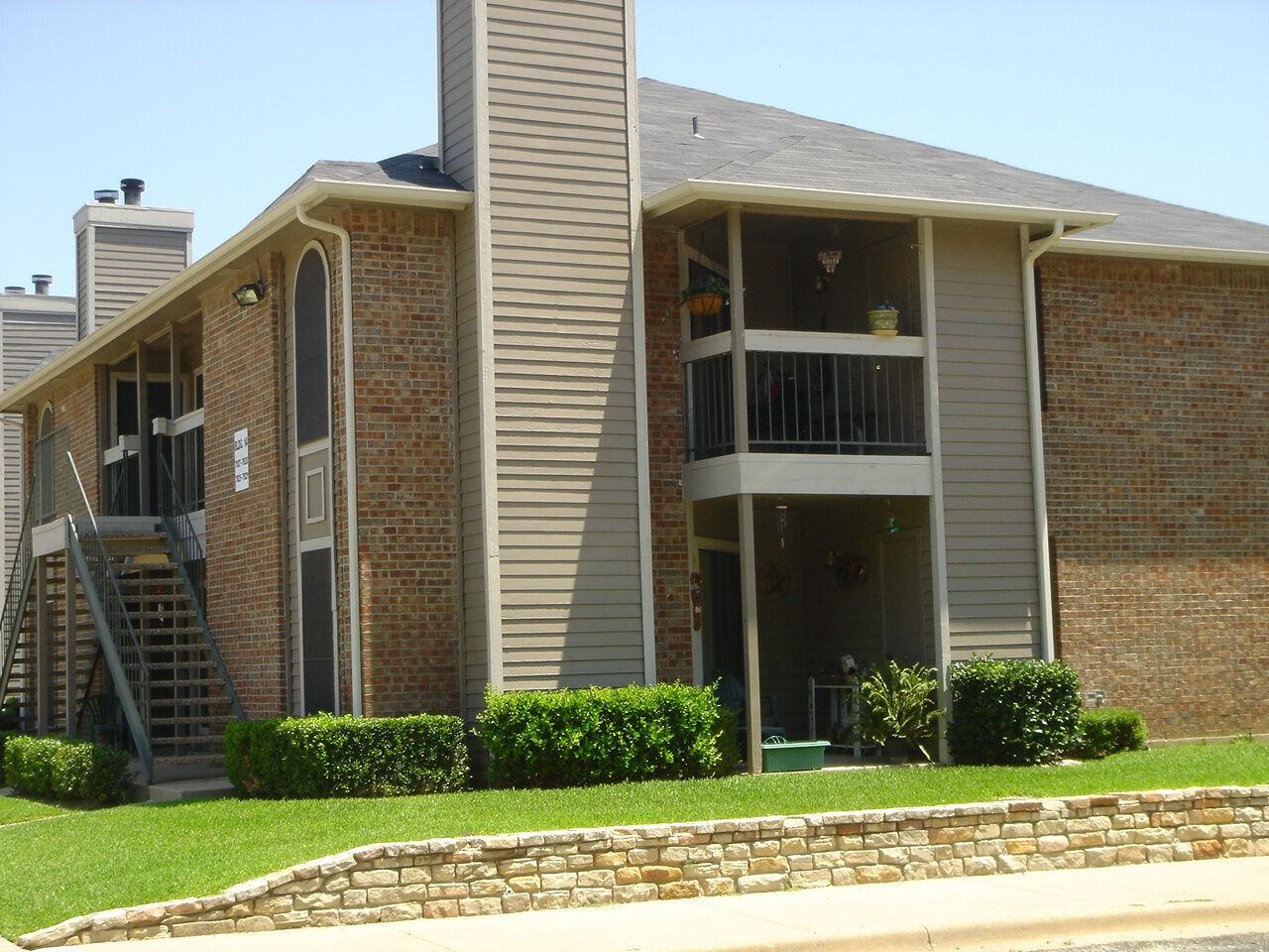 North Hills Place - Photo 5 of 10