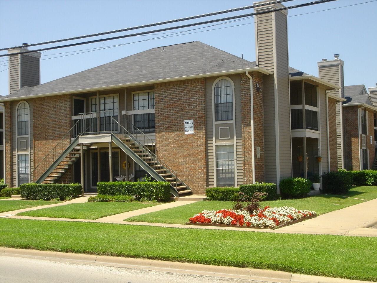 North Hills Place - Photo 6 of 10