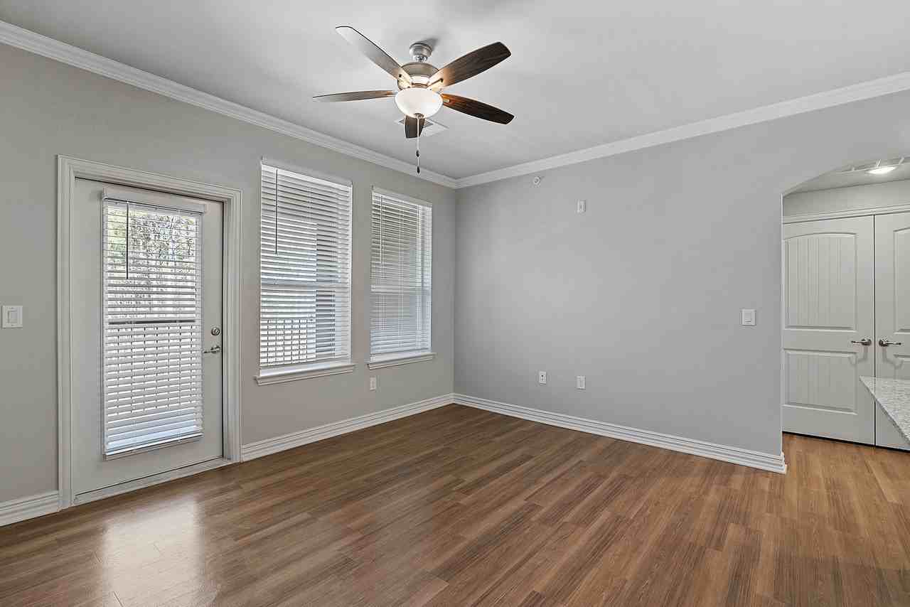 Stonebridge - Photo 5 of 50