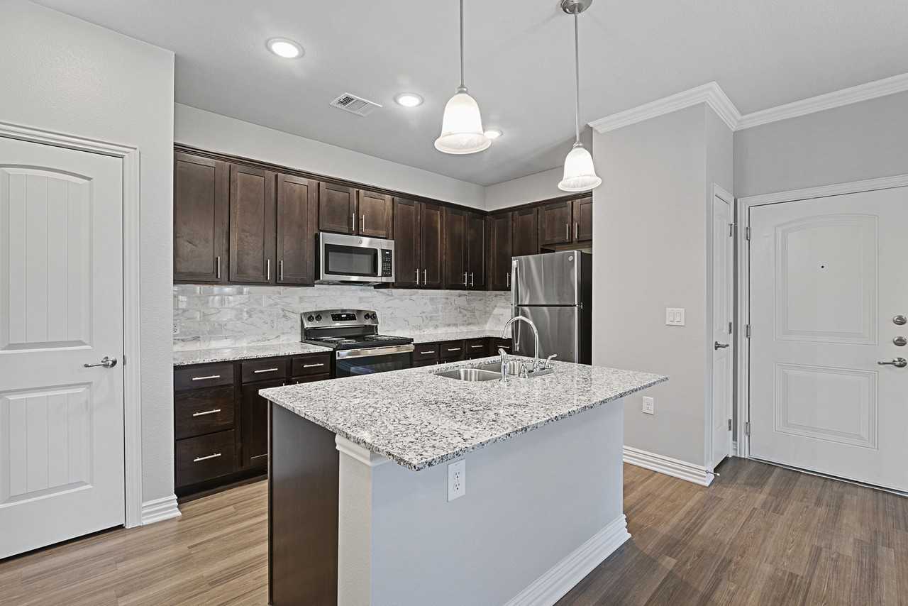 Stonebridge - Photo 6 of 50