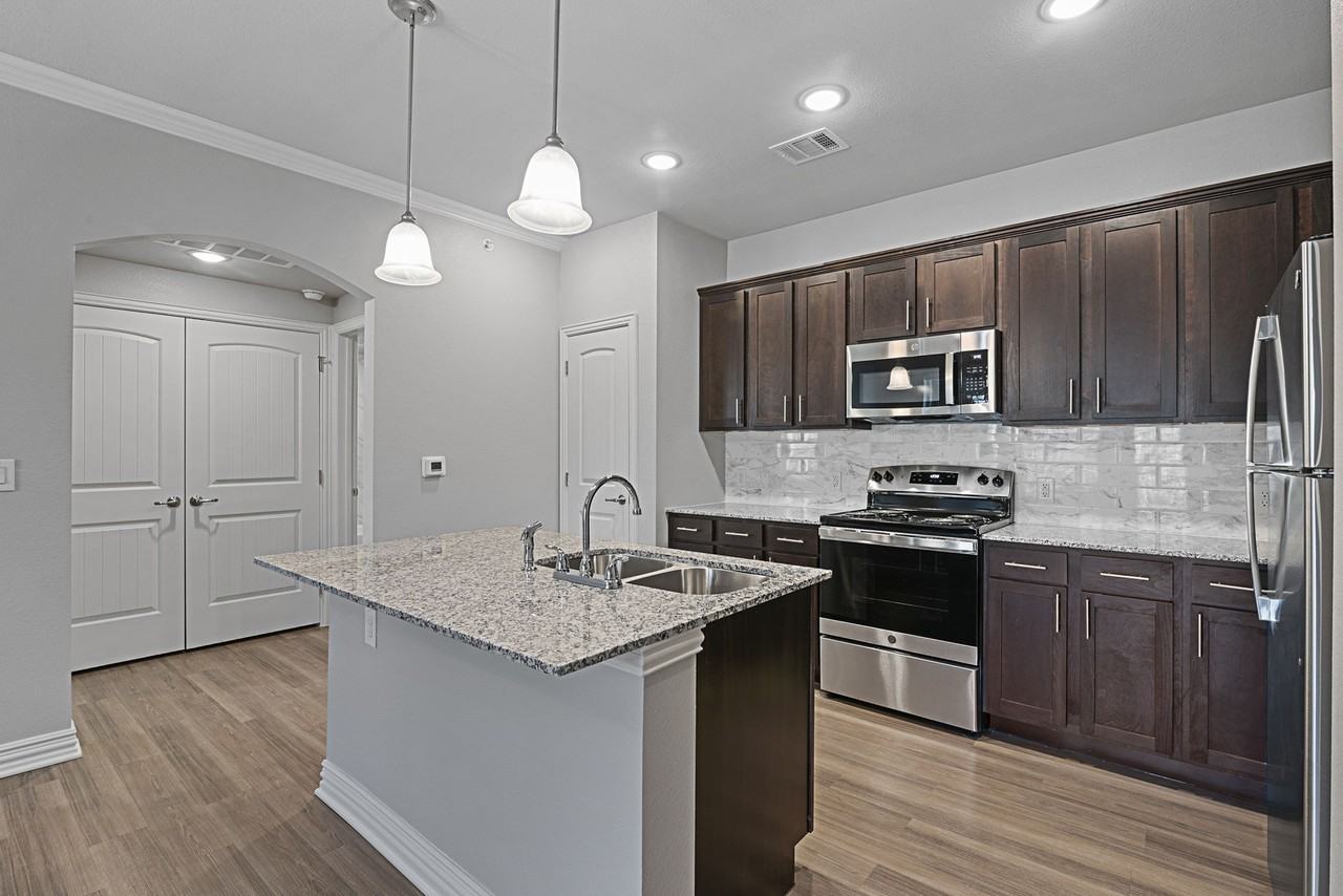 Stonebridge - Photo 7 of 50