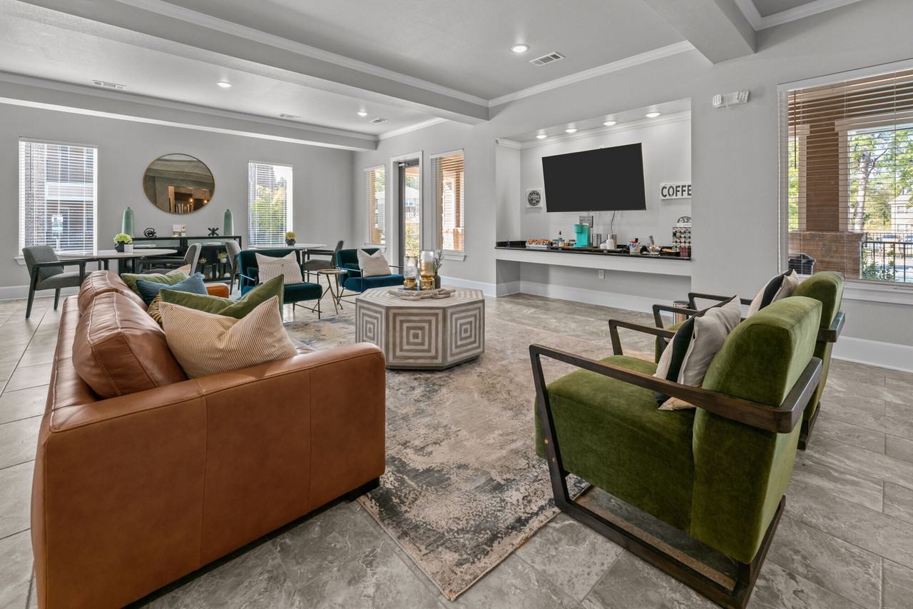 Pebble Brook Apartments - Photo 5 of 11