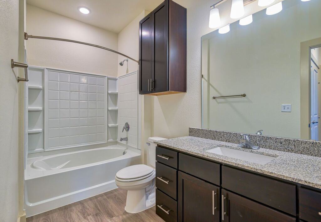 Autumn Breeze - Photo 7 of 20