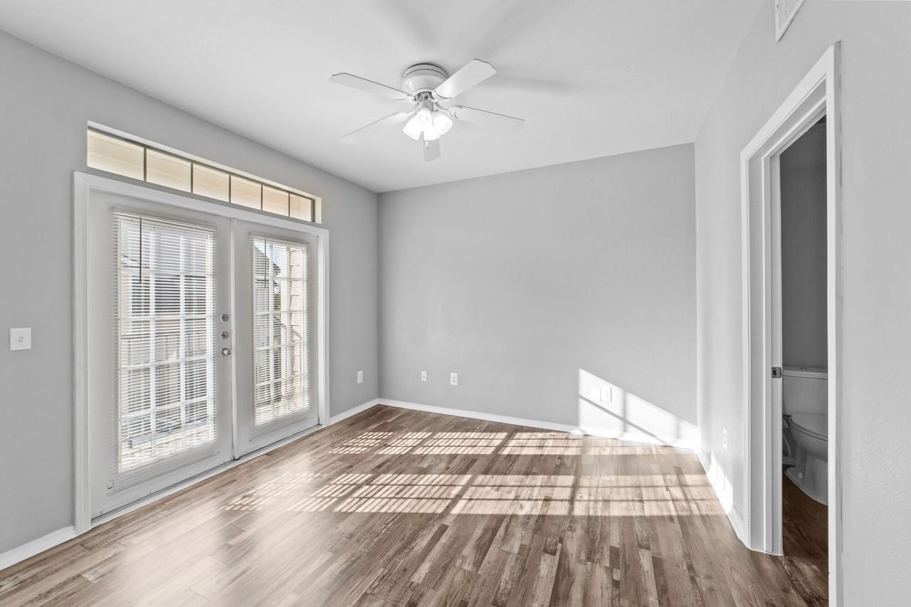 Burkburnett Residences - Photo 6 of 32