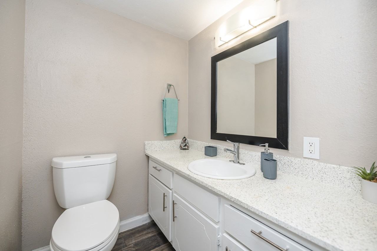 Nest - Photo 5 of 14