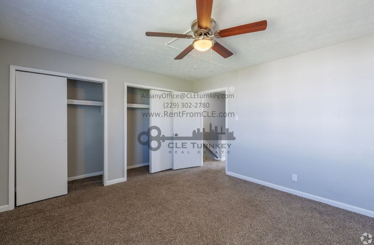 Blakely Place Apartments - Photo 6 of 19