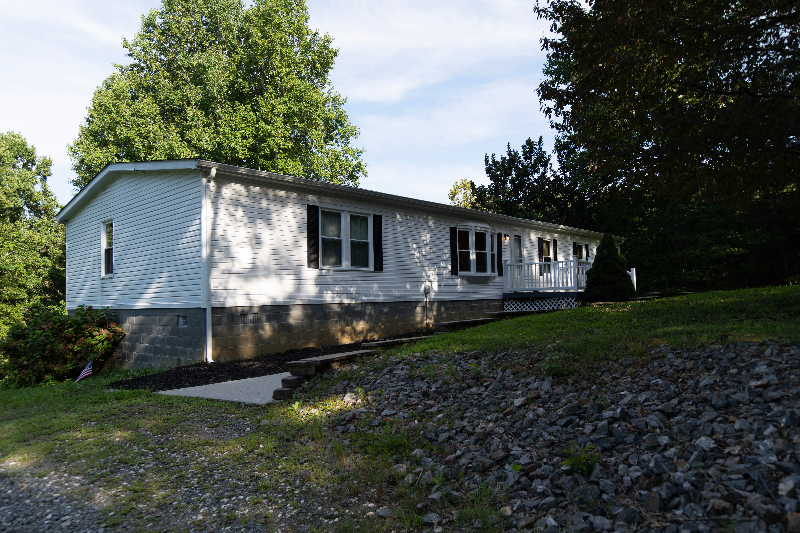 8805 Old Church Rd - Photo 2 of 26