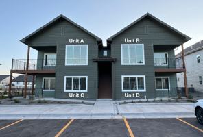 featured image of 1940 Good Hearted Pl #C