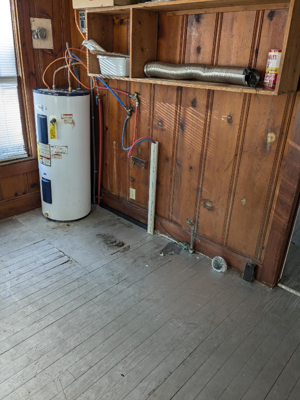 510 E Cedar St - Photo 5 of 8