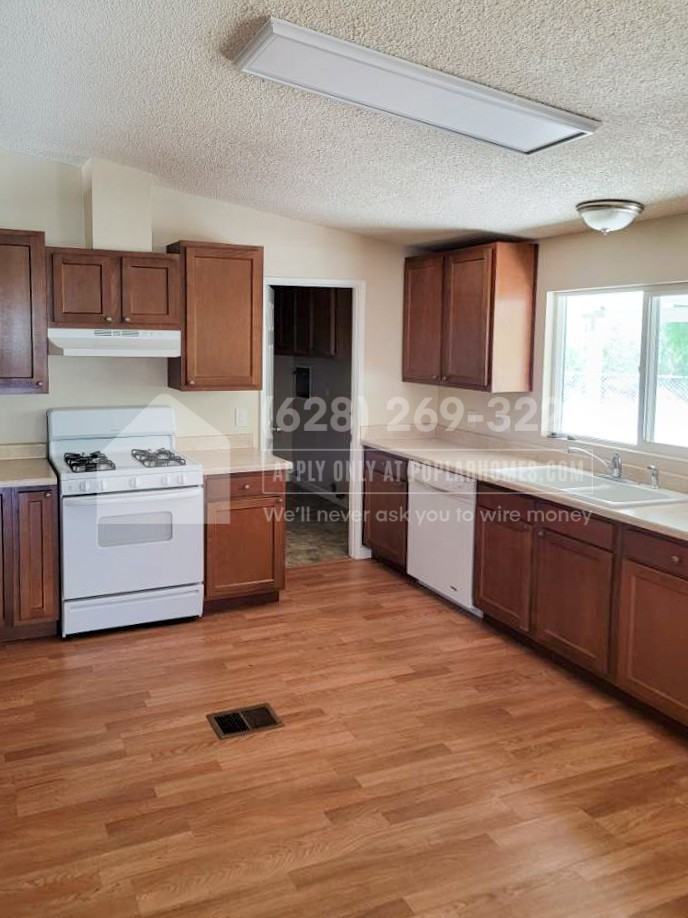 37075 Remuda Dr - Photo 2 of 28