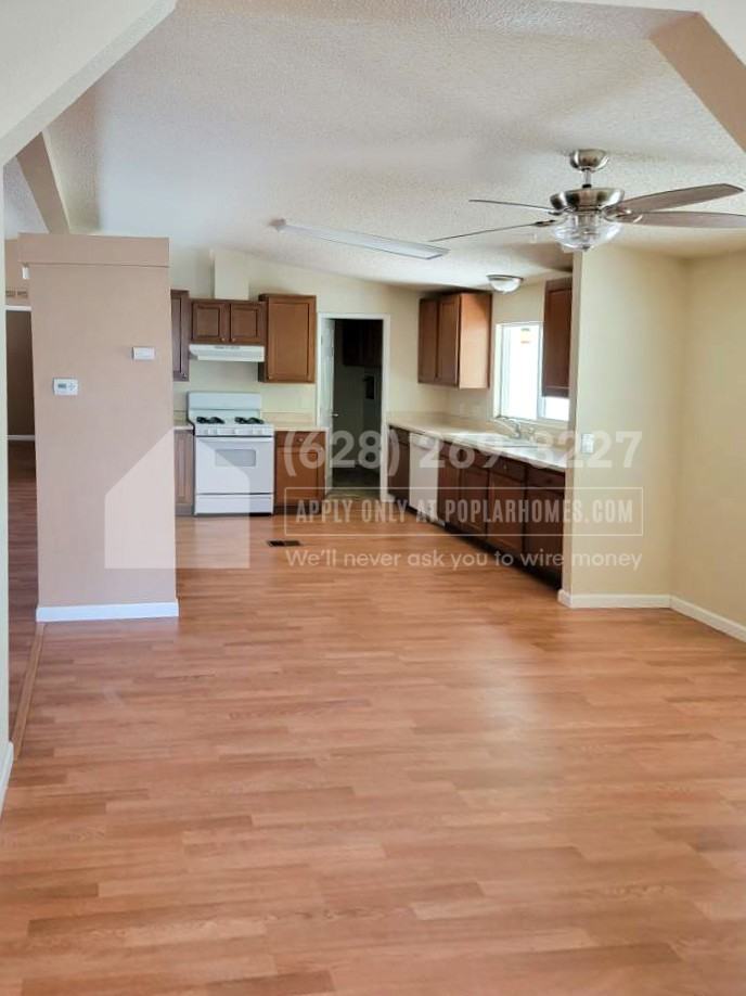 37075 Remuda Dr - Photo 3 of 28