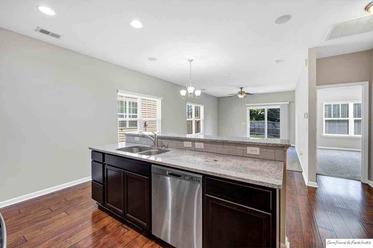 768 Helmsman Ln - Photo 5 of 27