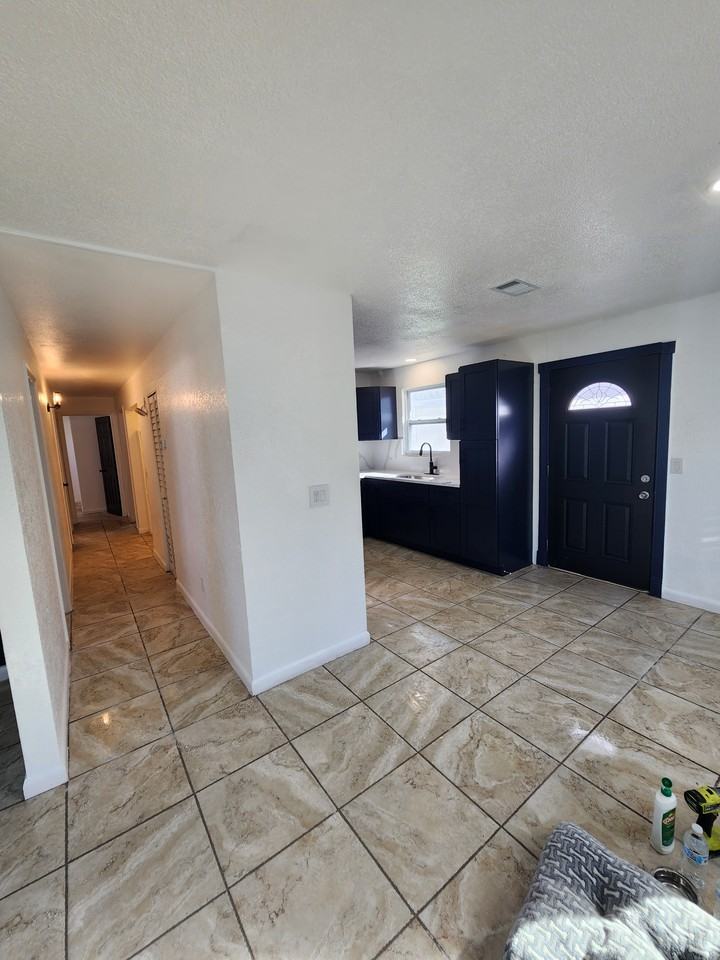 2825 Willow Ave #A - Photo 3 of 18