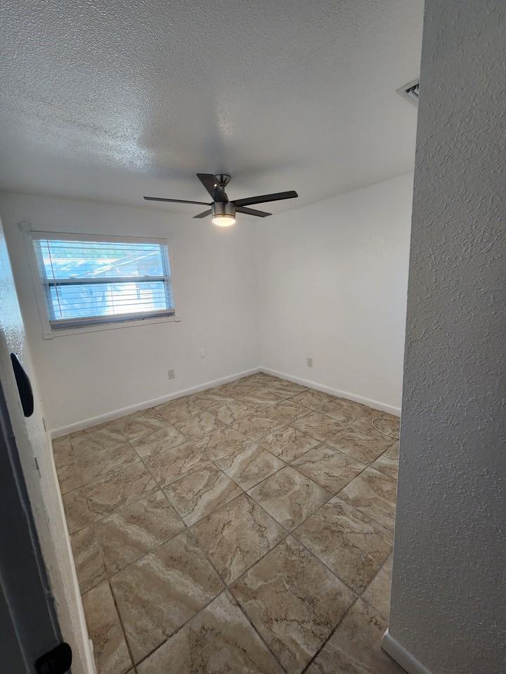 2825 Willow Ave #A - Photo 5 of 18