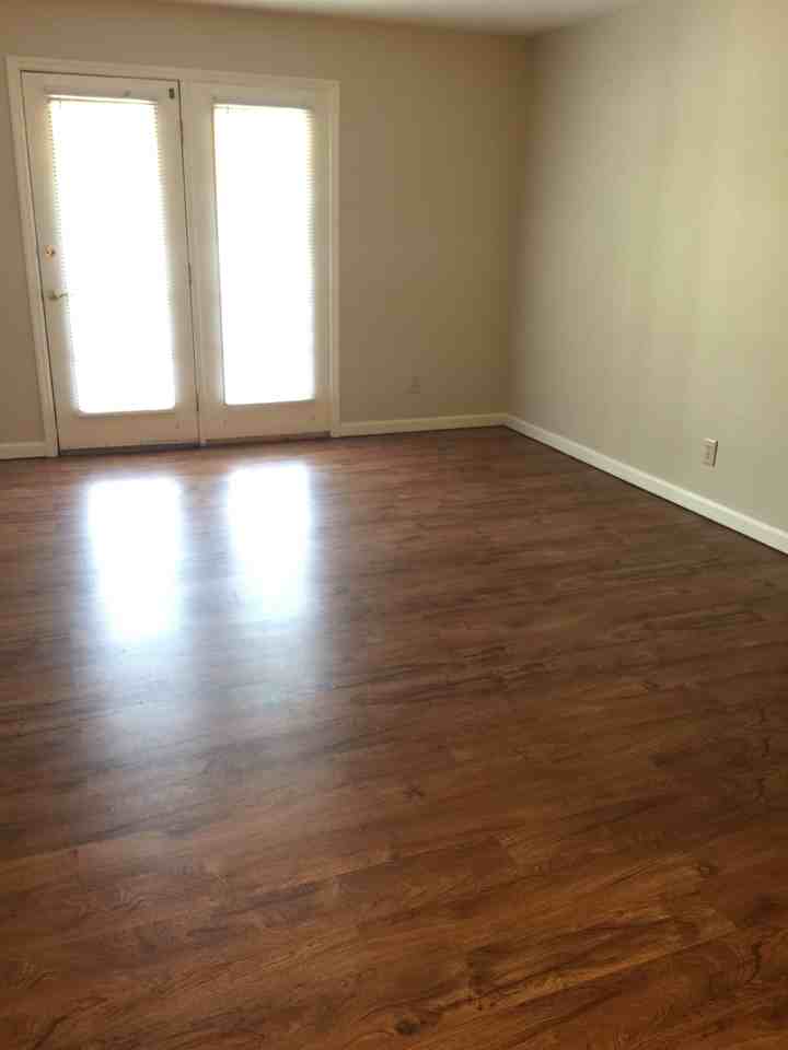 916 N Main St #1 - Photo 4 of 10
